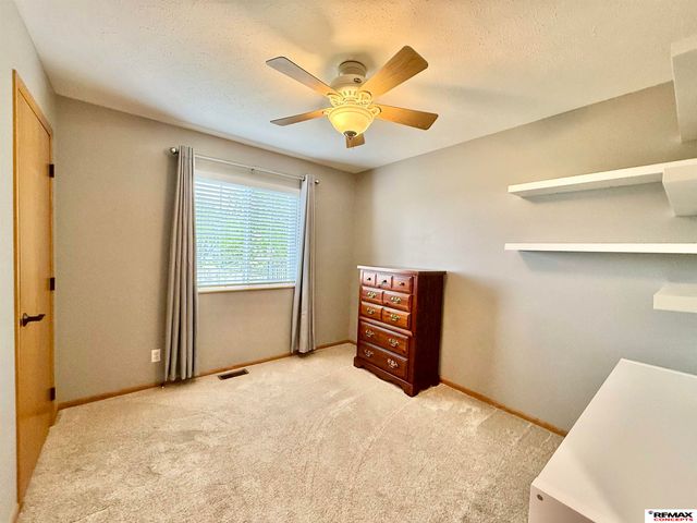 1420 SW 36th Street, Lincoln, NE 68522