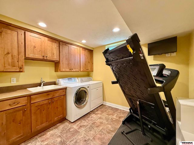 1420 SW 36th Street, Lincoln, NE 68522