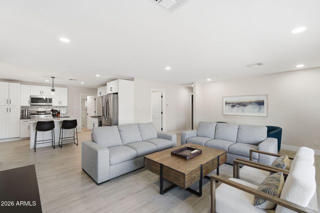 6413 E PARKVIEW Drive, Scottsdale, AZ 85257