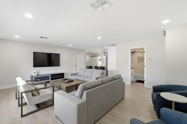 6413 E PARKVIEW Drive, Scottsdale, AZ 85257