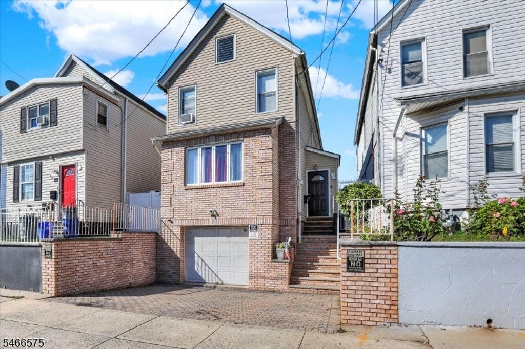 457 Maple Ave, Elizabeth City, NJ 07202 — exterior