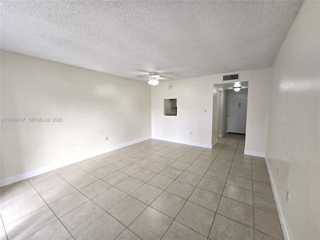 4334 NW 9th Ave 9-1B, Deerfield Beach, FL 33064