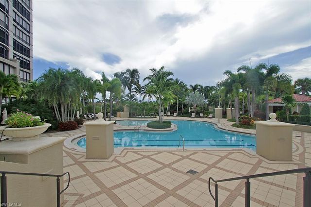 8787 Bay Colony DR # 906, Naples, FL 34108