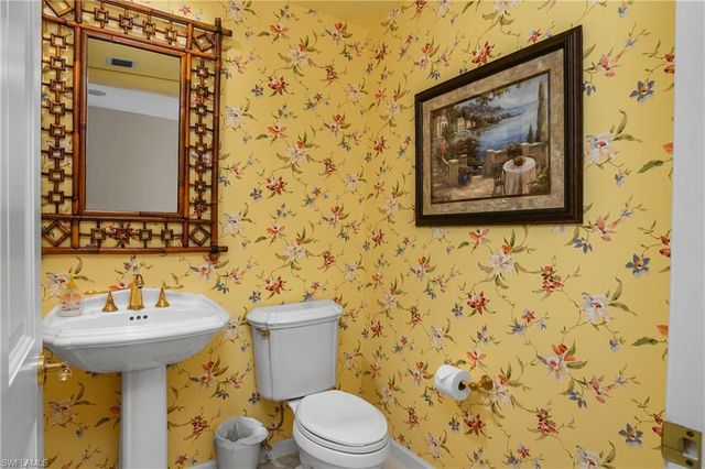 8787 Bay Colony DR 906, Naples, FL 34108