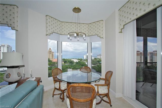 8787 Bay Colony DR # 906, Naples, FL 34108