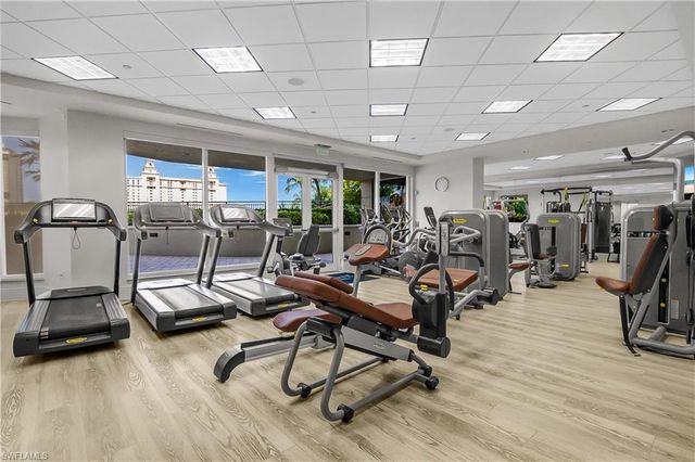 8787 Bay Colony DR 906, Naples, FL 34108
