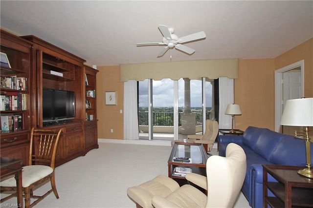 8787 Bay Colony DR # 906, Naples, FL 34108