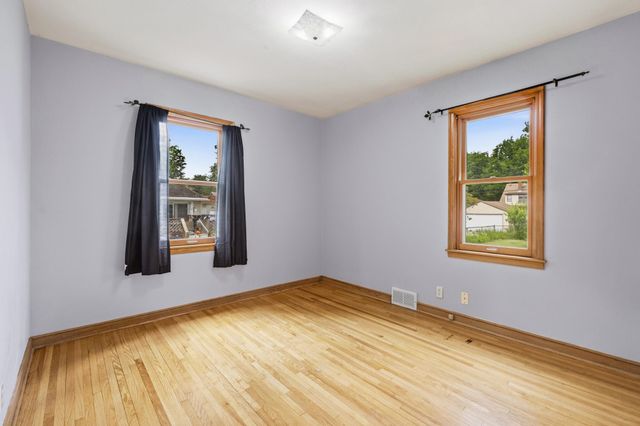 1951 Fremont Avenue E, Saint Paul, MN 55119