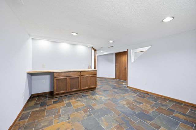 1951 Fremont Avenue E, Saint Paul, MN 55119