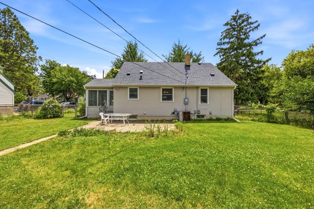 1951 Fremont Avenue E, Saint Paul, MN 55119