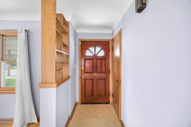 1951 Fremont Avenue E, Saint Paul, MN 55119