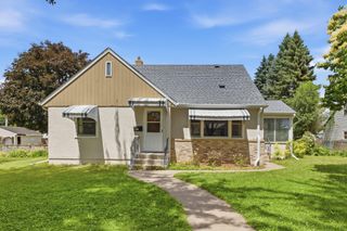 1951 Fremont Avenue E, Saint Paul, MN 55119