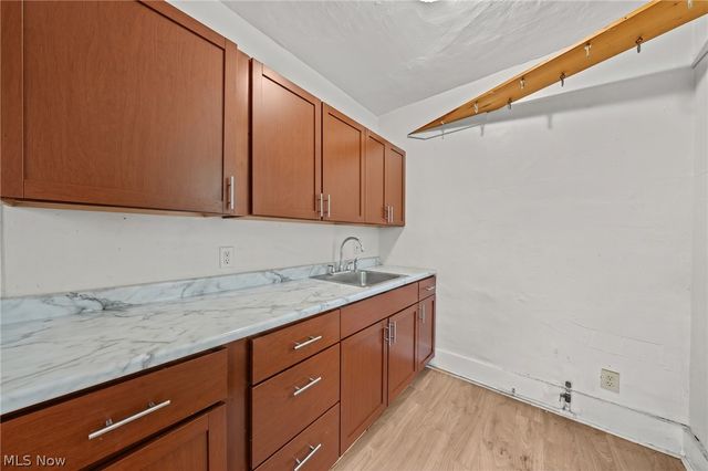 111 W Cuyahoga Falls Avenue, Akron, OH 44310
