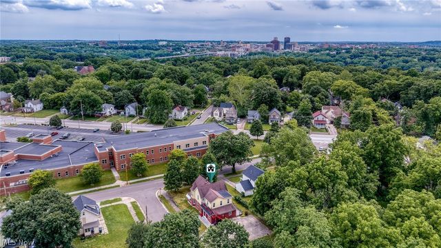 111 W Cuyahoga Falls Avenue, Akron, OH 44310