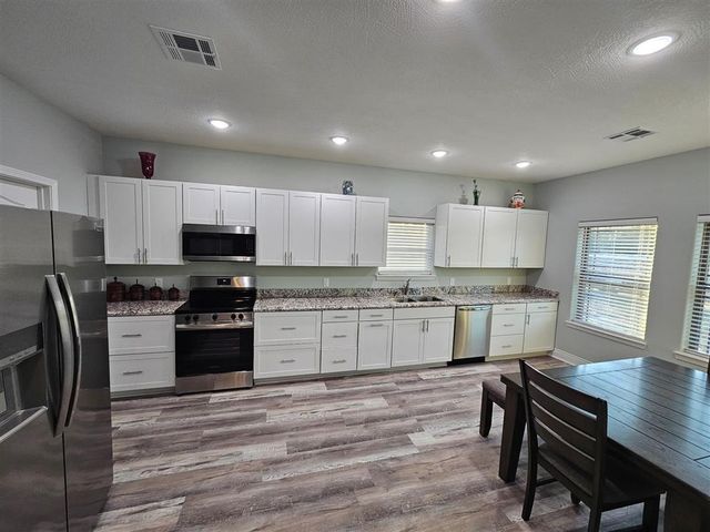 381 Ann Terrace, Westlake, LA 70669