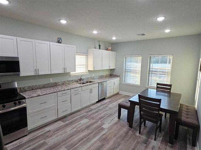 381 Ann Terrace, Westlake, LA 70669