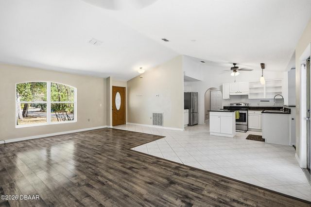 610 N Summit Avenue, Lake Helen, FL 32744
