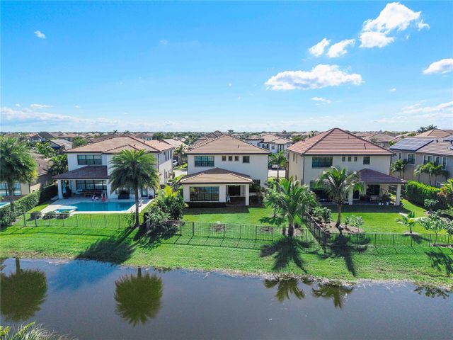 11425 Watercrest Cir, Parkland, FL 33076