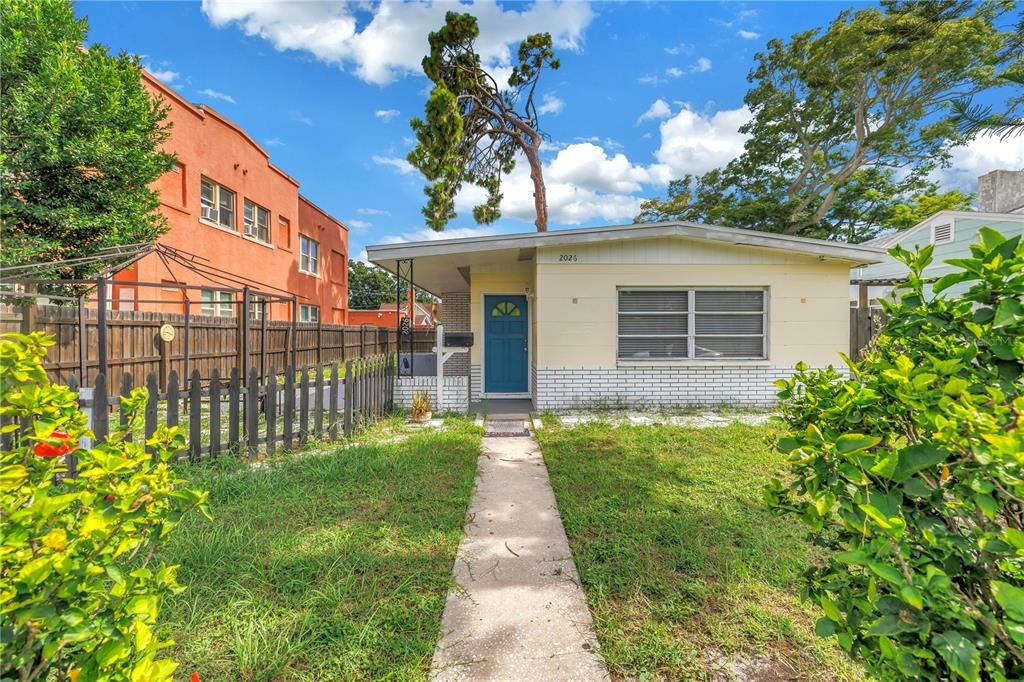 2026 BURLINGTON AVENUE N, St Petersburg, FL 33713