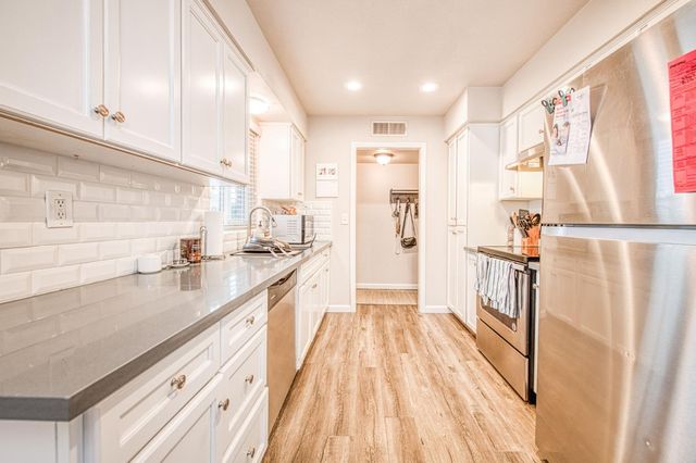 3362 W Celeste Avenue, Fresno, CA 93711