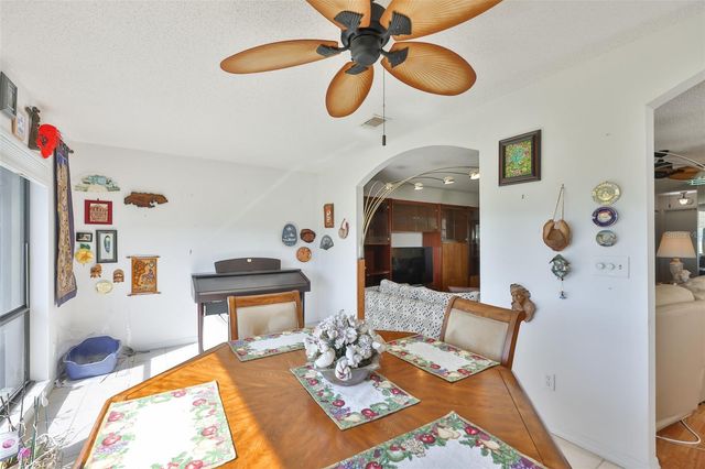 2611 LANCASTER DRIVE 33, Sun City Center, FL 33573