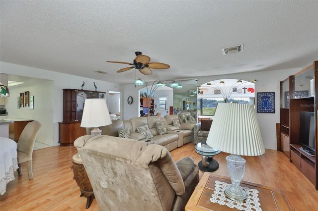 2611 LANCASTER DRIVE 33, Sun City Center, FL 33573