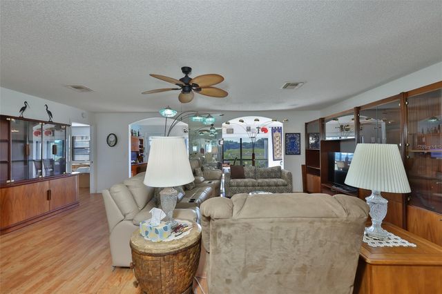 2611 LANCASTER DRIVE 33, Sun City Center, FL 33573