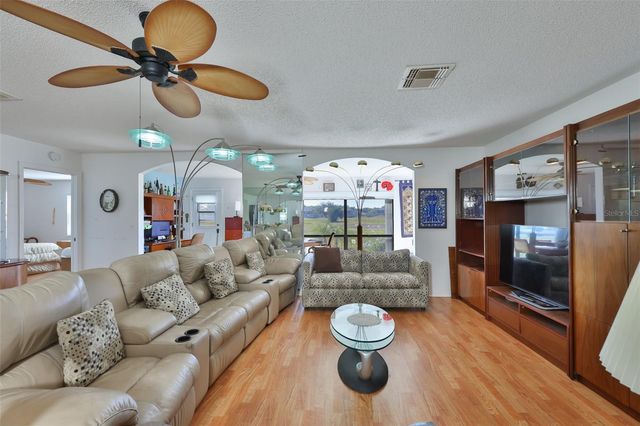2611 LANCASTER DRIVE 33, Sun City Center, FL 33573