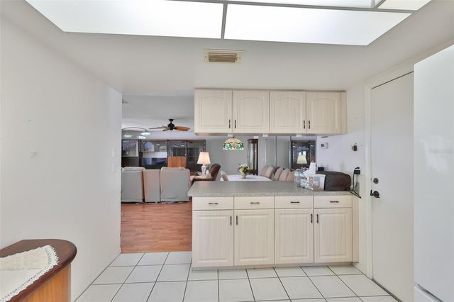 2611 LANCASTER DRIVE 33, Sun City Center, FL 33573