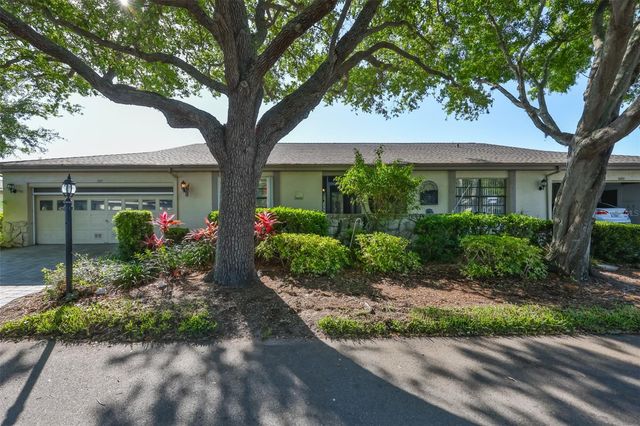 2611 LANCASTER DRIVE 33, Sun City Center, FL 33573