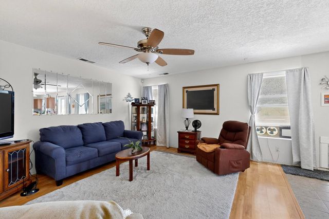 10400 GRIFFON Drive NW, Albuquerque, NM 87114