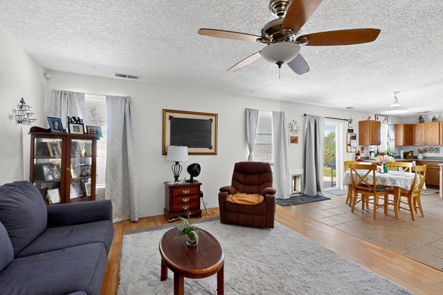 10400 GRIFFON Drive NW, Albuquerque, NM 87114