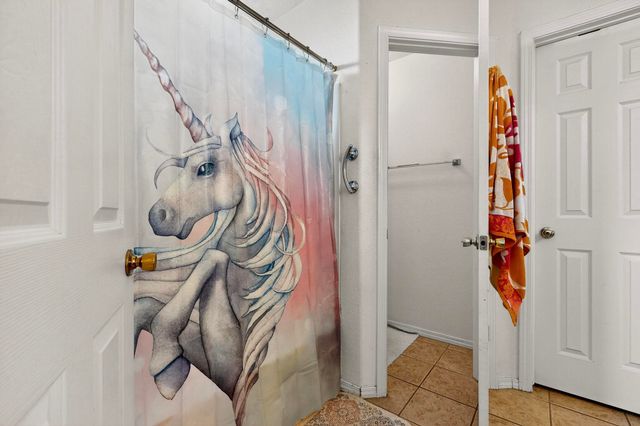 10400 GRIFFON Drive NW, Albuquerque, NM 87114