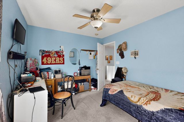 10400 GRIFFON Drive NW, Albuquerque, NM 87114