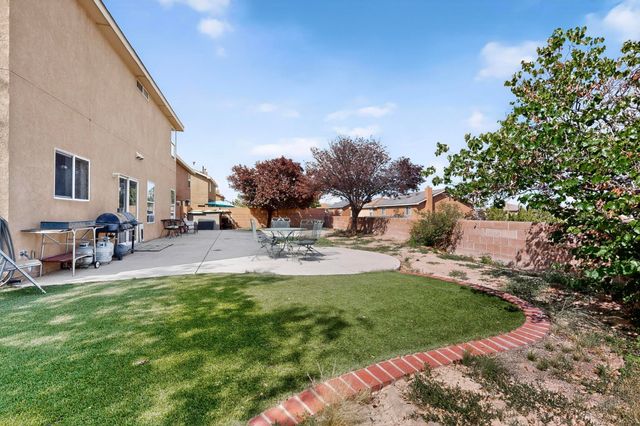 10400 GRIFFON Drive NW, Albuquerque, NM 87114