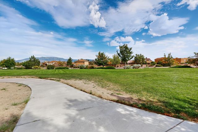 10400 GRIFFON Drive NW, Albuquerque, NM 87114