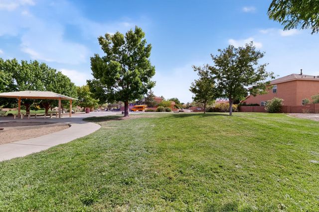 10400 GRIFFON Drive NW, Albuquerque, NM 87114