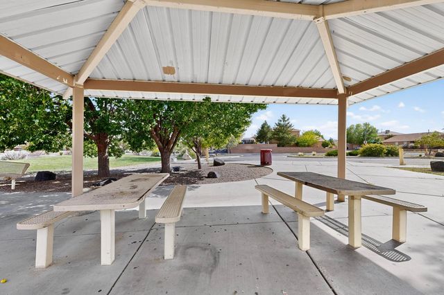 10400 GRIFFON Drive NW, Albuquerque, NM 87114