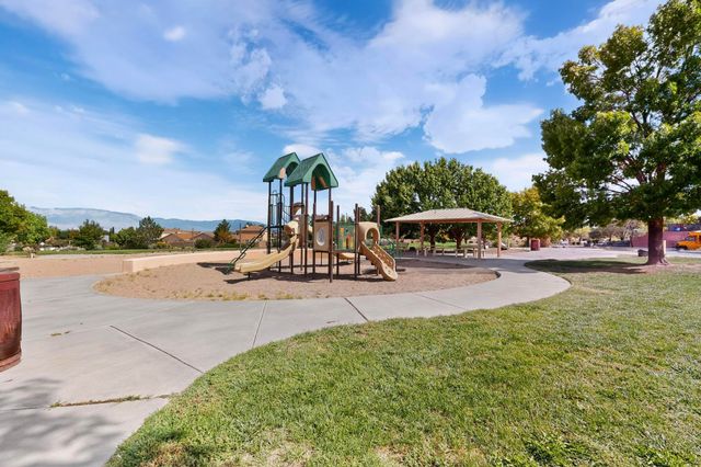 10400 GRIFFON Drive NW, Albuquerque, NM 87114