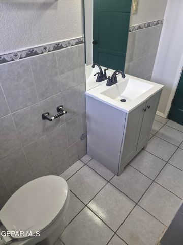 3915 Mobile Avenue 3, El Paso, TX 79930