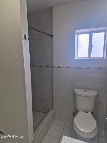 3915 Mobile Avenue 3, El Paso, TX 79930