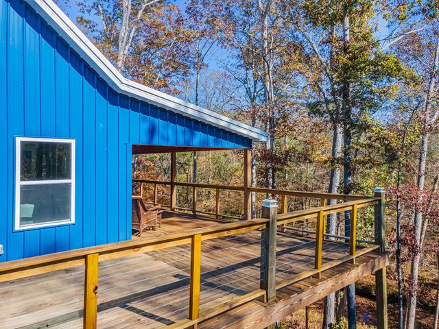 761 Metal Ford Rd, Hohenwald, TN 38462