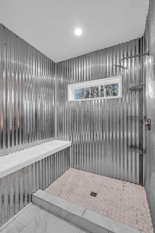 761 Metal Ford Rd, Hohenwald, TN 38462
