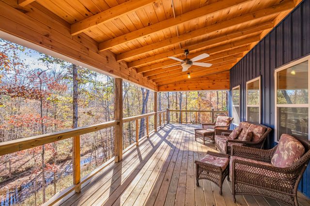 761 Metal Ford Rd, Hohenwald, TN 38462
