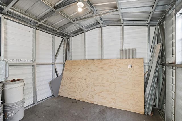 180 Seaman Ave, Opa-locka, FL 33054