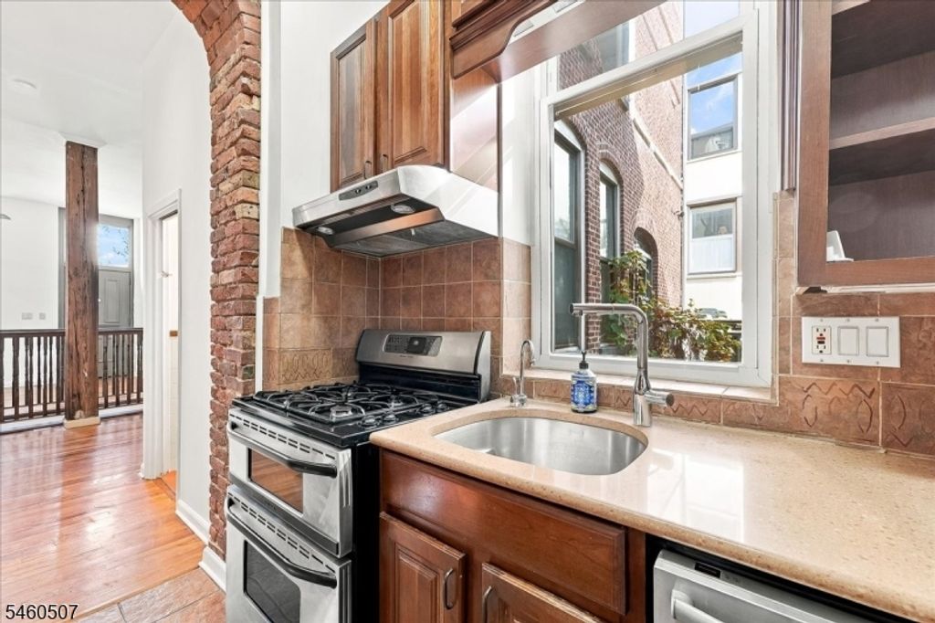 54 Mcwhorter St 106, Newark City, NJ 07105 — photo 2