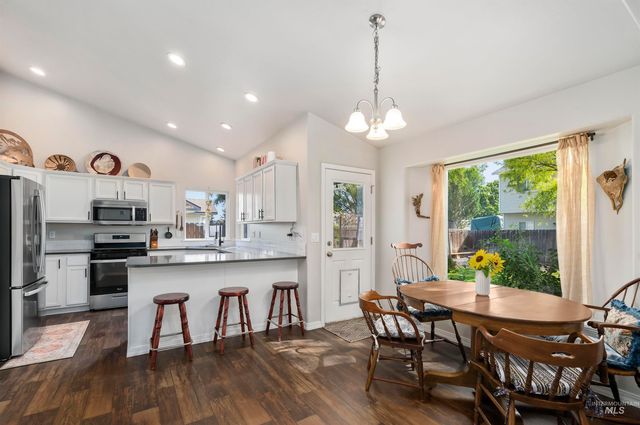453 Morning Sun Dr, Nampa, ID 83686