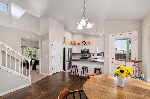 453 Morning Sun Dr, Nampa, ID 83686