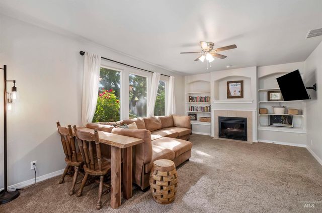 453 Morning Sun Dr, Nampa, ID 83686