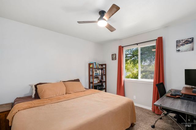 453 Morning Sun Dr, Nampa, ID 83686